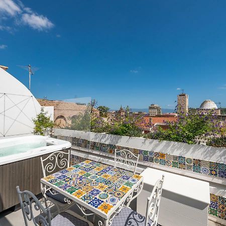 "Bea'S Terrace" - Private Jacuzzi And Panoramic Rooftop In The City Centre Cagliari Eksteriør bilde